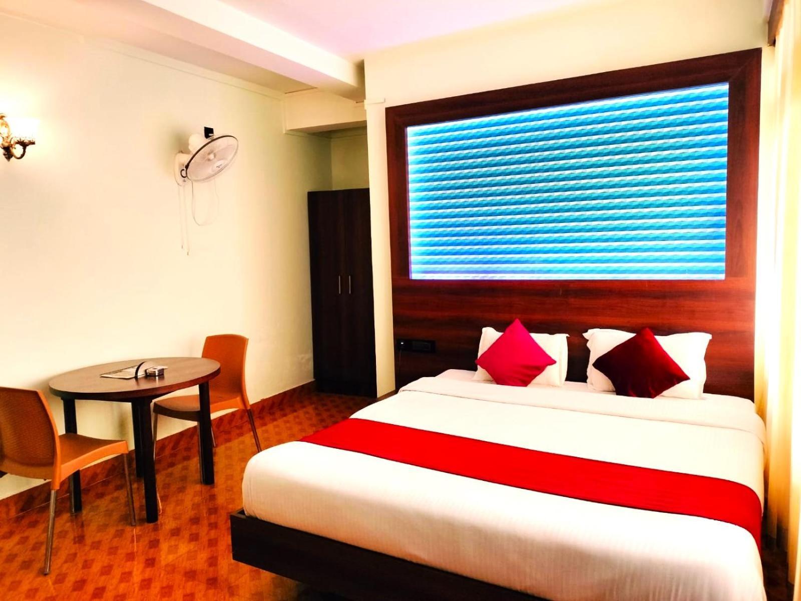 Lily Guest House 西隆 外观 照片
