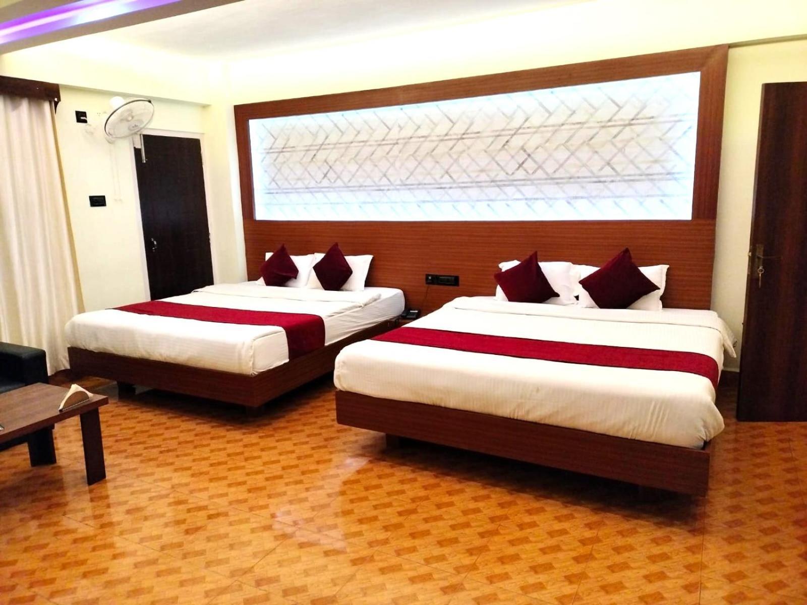 Lily Guest House 西隆 外观 照片